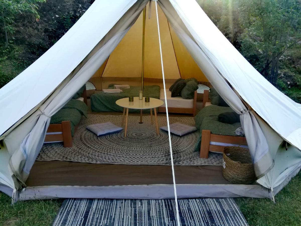 Отель Camp Oaza,Lipa Цетине Экстерьер фото